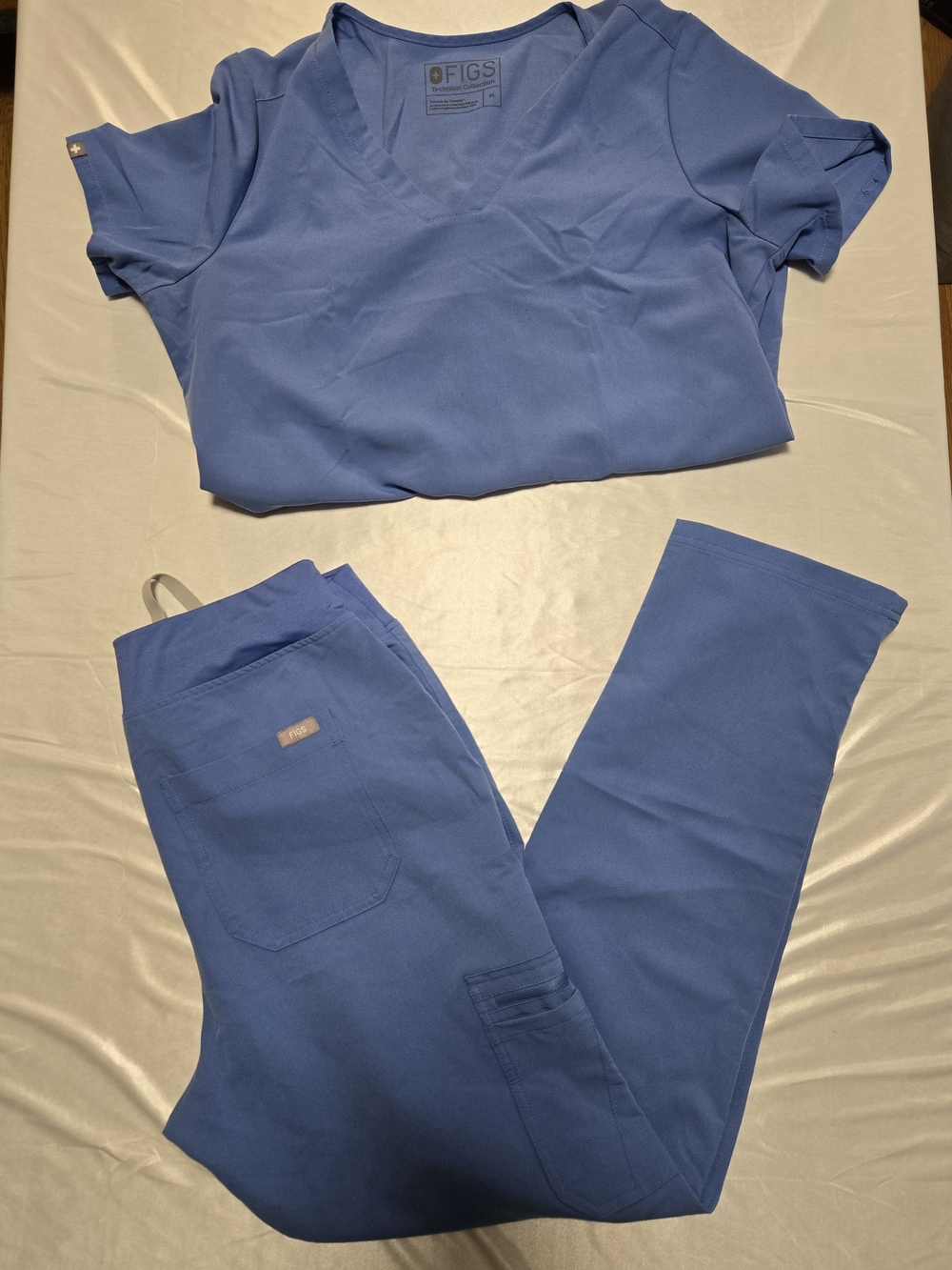 FIGS Women's Scrub Set - Cornflower Blue V-Neck Top & Pants